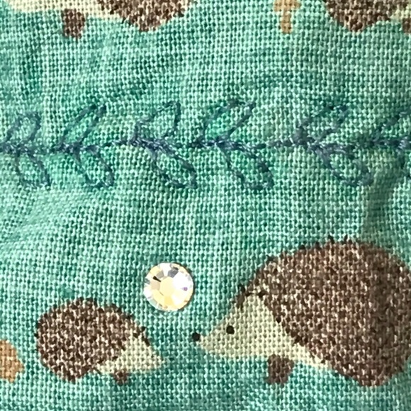 Custom hedgehog earbonnet with svoraski crystals - Picture 4 of 4